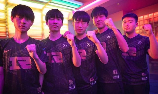 无论她走到 无论她走到